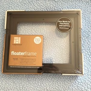 Floater frame for 8x10